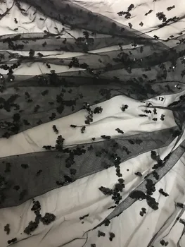 

Hot selling glued glitter sequins lace fabric yaking-1.1405 African French net tulle Lace Fabric for party