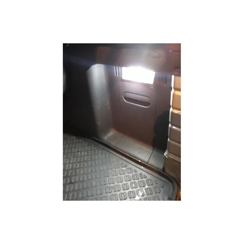 UTB8z3S0fTzIXKJkSafVq6yWgXXai