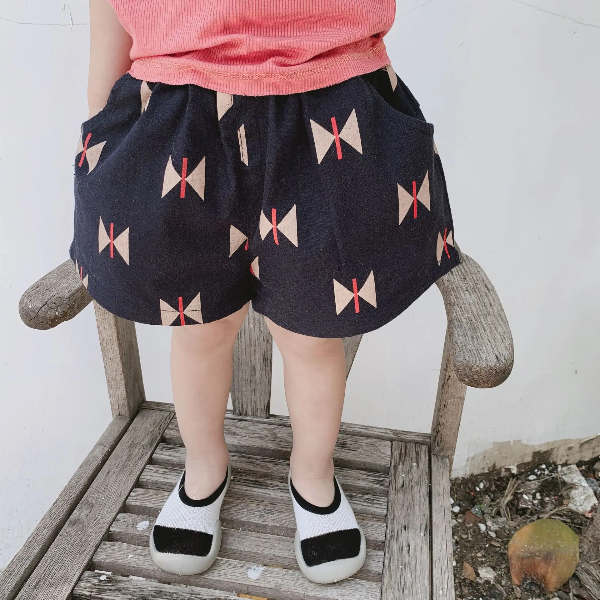 

Summer 2019 fashion boys Geometric triangle printed shorts 1-6 years kids girls all-match casual shorts