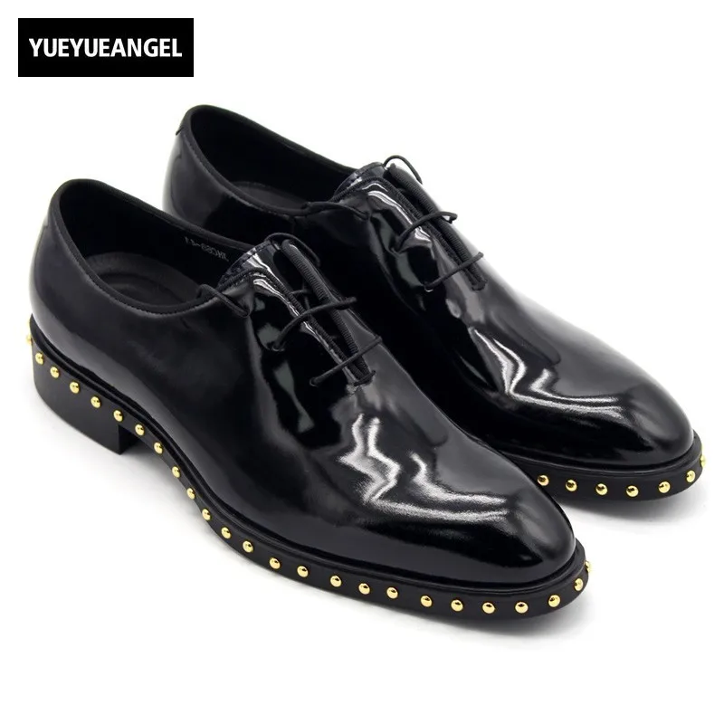 

Designer Gold Rivet Derby Shoes Men Handmade Pointed Toe Glossy Oxford Cow Leather Shoes Casual Party Formal Leather Footwear