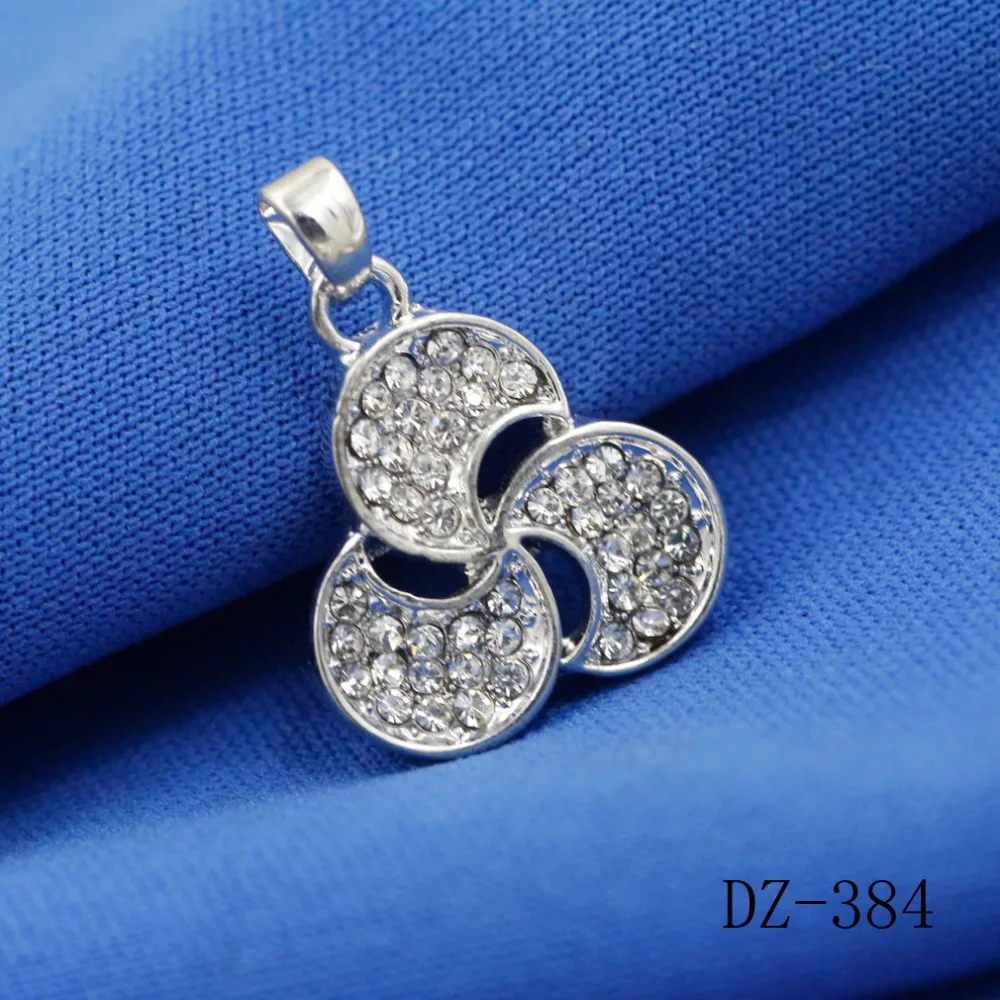 

925 sterling silver pendant Female money inlay zircon silver pendant The silver pendant necklace to restore ancient ways