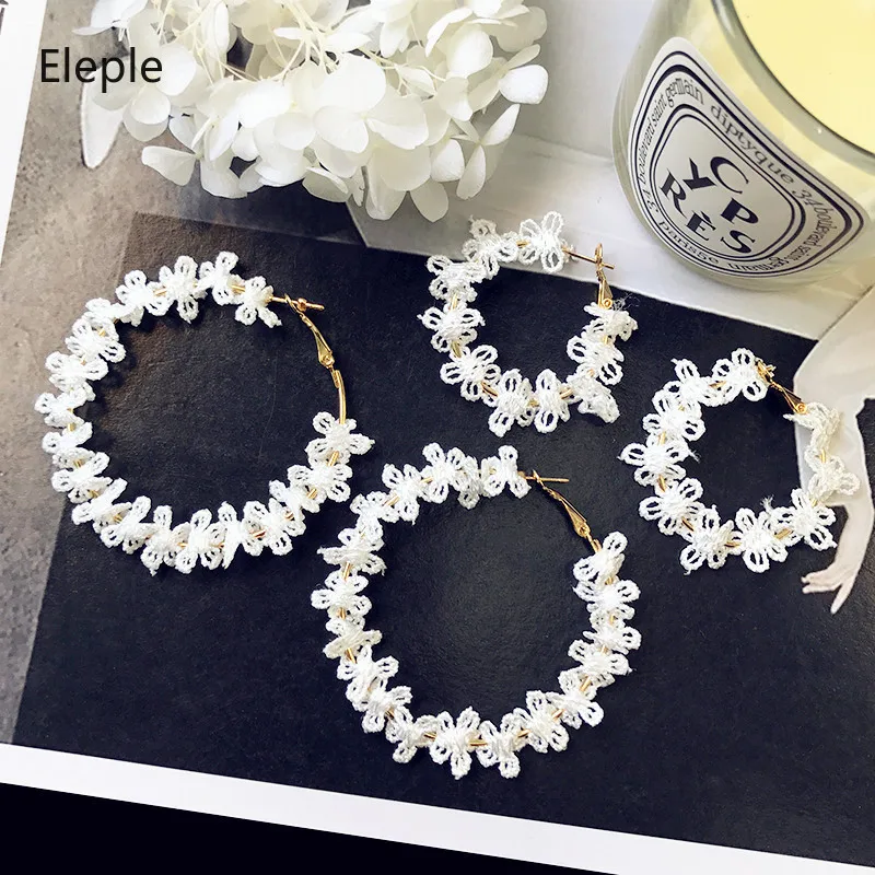 

Eleple Fashionable White Flower Lace Circle Earring Women Korean Long Earrings Female Fashion Hoop Ear rings for Women B4040