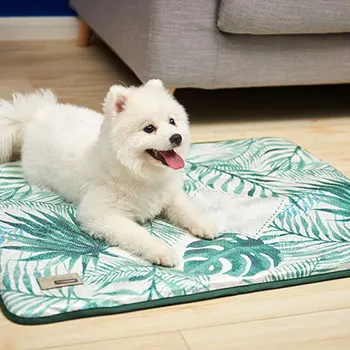 

Pets Cooling Mat Soft Breathable Removable Washable Anti-slip Cooler Pad for Dogs DC120