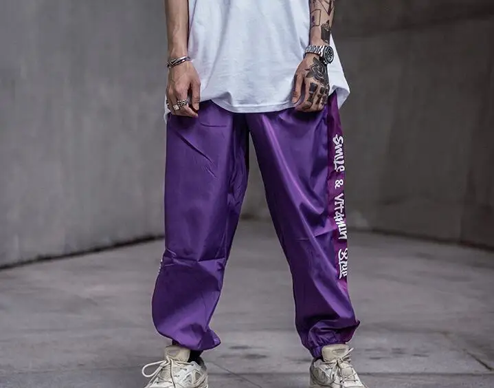 QQ20180825232418