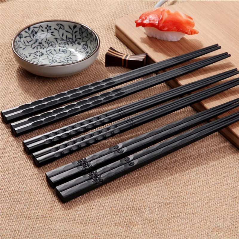 

1Pair chopsticks Alloy Non-Slip Sushi Food sticks Chop Sticks Chinese Gift palillos japoneses reusable chopsticks kitchen tool