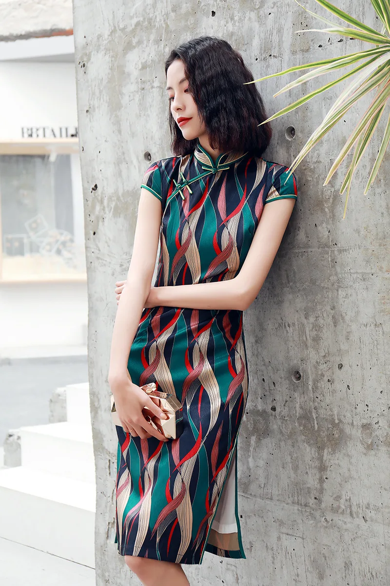 

Retro floral fashion design boutique qipao vintage cheongsams