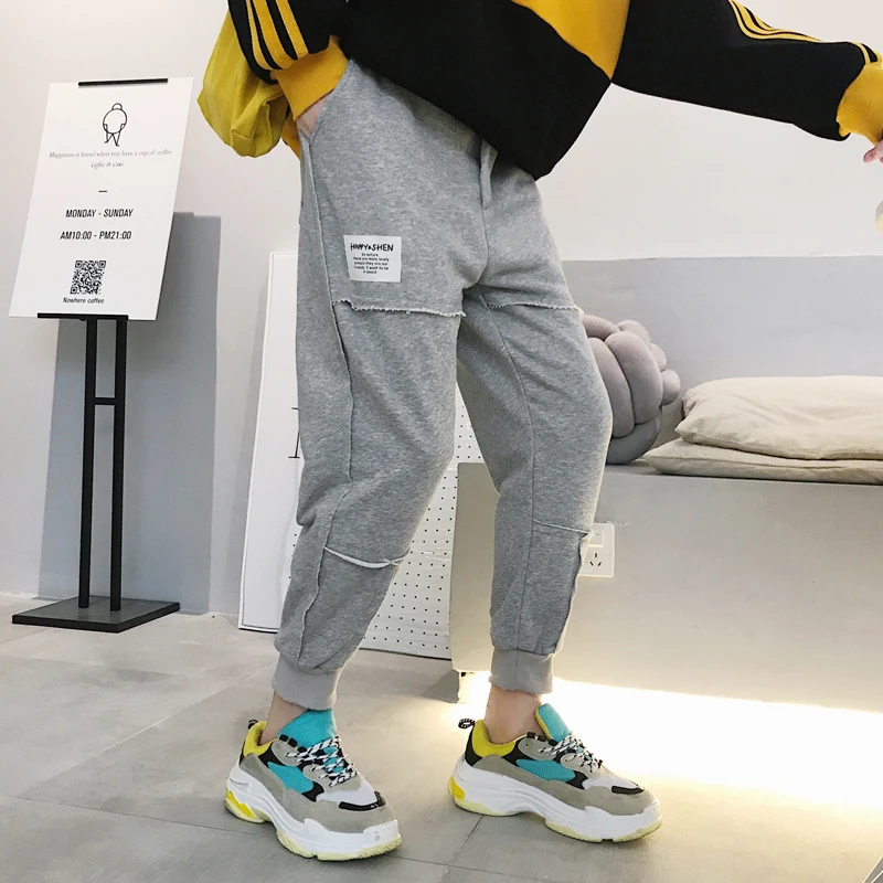 Fashion Casual Men's Feet Pants Spring And Autumn New M-2XL Solid Color Loose Nine Pants Four Colors PersonalityYouth Popular... Fashion Casual Men's Feet Pants Spring And Autumn New M-2XL Solid Color Loose Nine Pants Four Colors PersonalityYouth Popular...