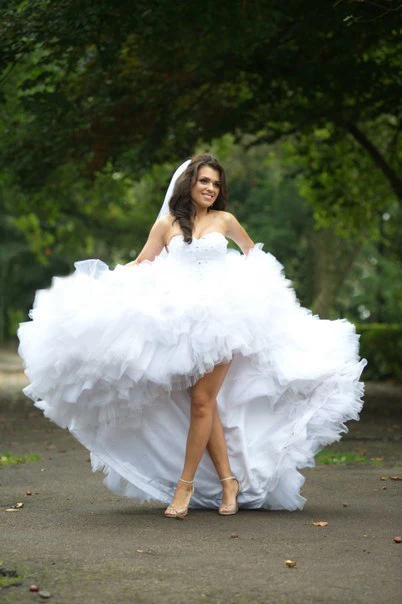 Sweep Train Beaded Crystal Front Split Bridal Gowns Sweetheart Tulle Princess High Low Wedding Dresses Short front long 2017