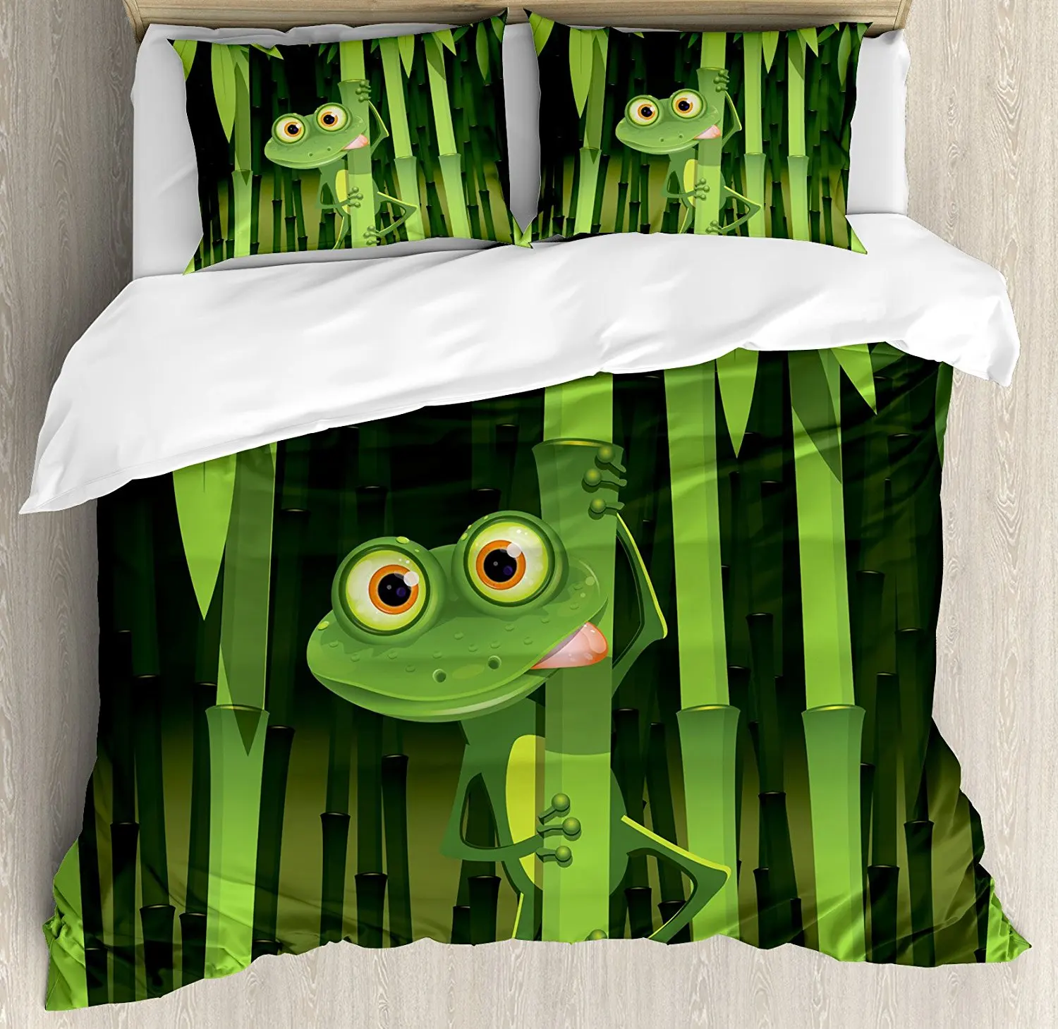 

Animal Duvet Cover Set Funny Illustration of Friendly Fun Frog on Stem of the Bamboo Jungle Trees Cute Nature Bedding Set Green
