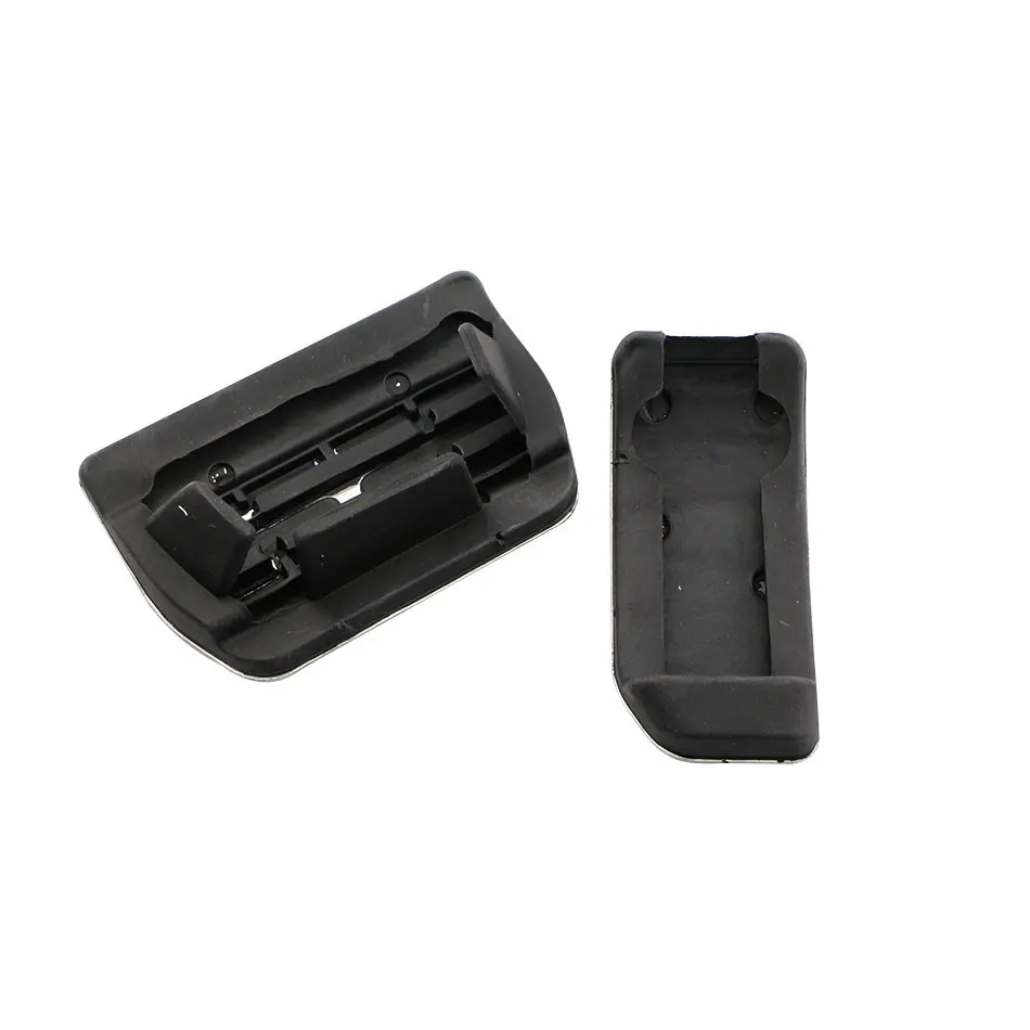 Car Accessories Car Pedals Stainless Steel Pedal Cover 2 Pieces/Set AT Car Stainless Steel Gas Pedal Brake Pedal For VOLVO XC60 XC70 V60 V70 S40 S60 S80L C30 Accessories