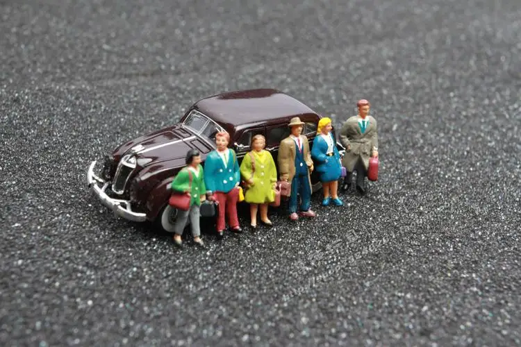 

super MINI 1:87 pvc figure puppet go to work people suit model toys 6pcs/set