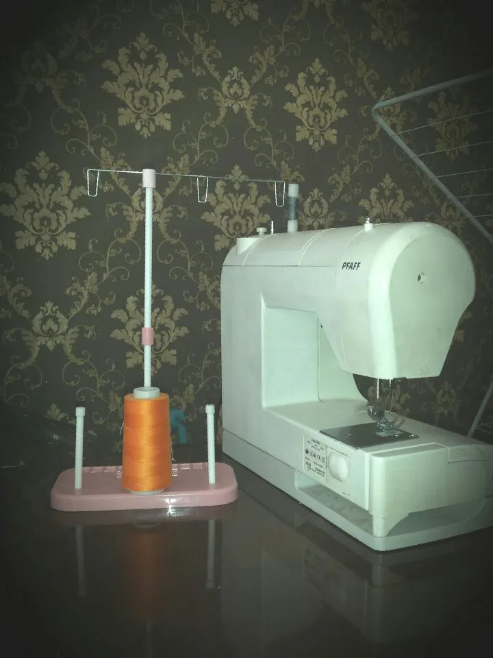 Best Promotion 1PC ABS Plastic Metal Strip 3 Embroidery Thread Spool