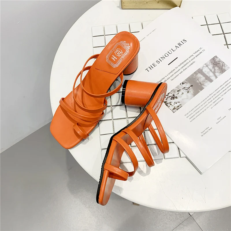 

2019 Summer Luxury Women Fashion 7.5cmThick High Heels White Slides Mules Lady Peep Toe Block Heels Sandals Designer Shoes