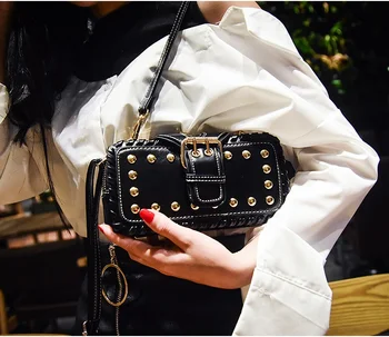 

New Famous Brand Leather Handbags Women Messenger Bags Rivet Flap Luxury Shoulder Bag Designer Women Bag Vintage Female Chain