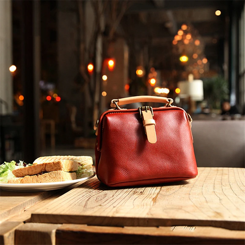 

2019 France Romantic Original Handmade Retro Doctor Bag Leather Messenger Bag