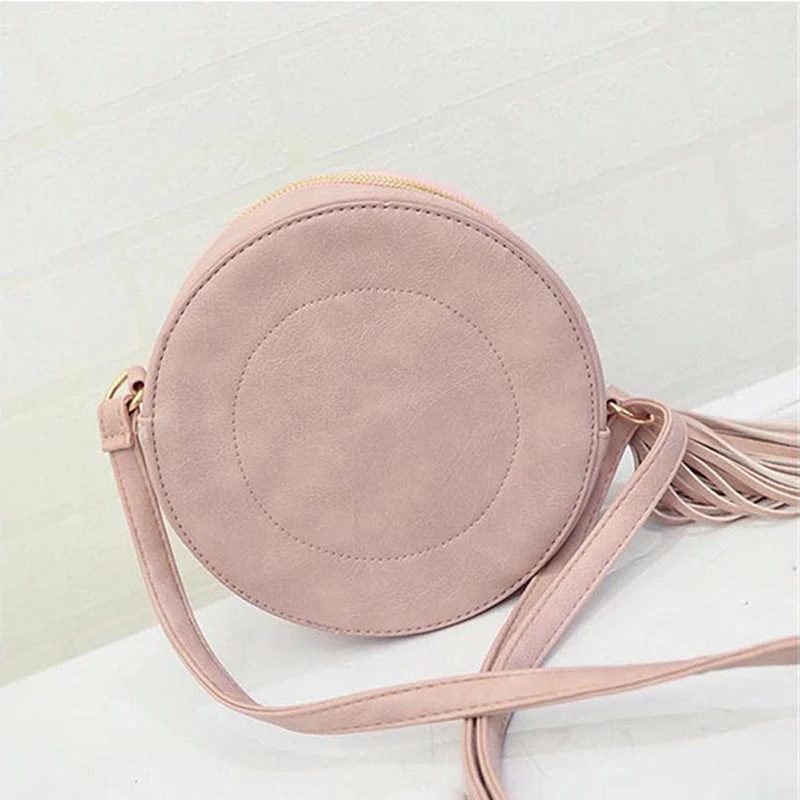 الأزياء جولة النساء شرابة حقيبة المنسوجة أكياس Crossbody للمرأة حقيبة كتف السيدات لطيف الحياكة النساء دائرية حقيبة ساعي