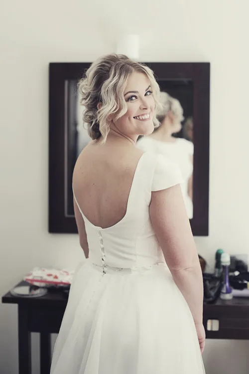 karen-willis-holmes-bride