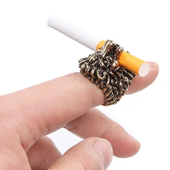 

New Smoke ring cigarette holder Lion Design Rack Finger Ring for 8mm Cigarettes Smoking Accessories Gadget For Men