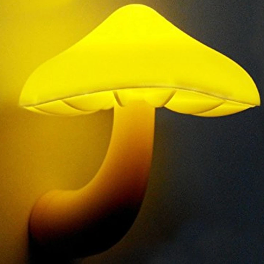 

LED Night Light Mushroom-Shaped Energy Saving Sensor LED Romantic Night Light with Plug Yellow