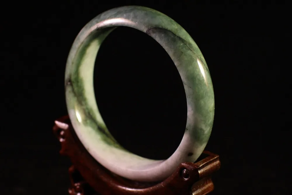 

11529 Untreated Chinese Natural Green Jadeite A Jade Bangle Free Ring