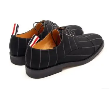 Новинка года; модные мужские деловые туфли в полоску из льняной кожи; Мужские модельные свадебные туфли на шнуровке в винтажном стиле; Hombre Sapatos - Цвет: black