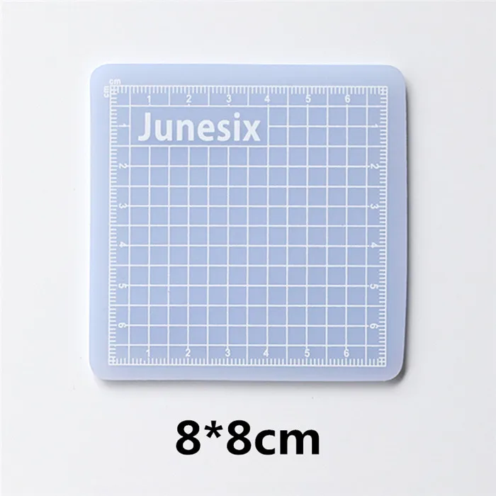 Multi-Size Translucent PVC Cutting Mat Patchwork Cut Pad Rubber Carving Art Manual Tool Double-sided Self-healing Cutter Board - Цвет: 8cm-8cm