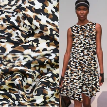 Дикая леопардовая печать в ретро-цвете весит шелк двойной Дворцовой шелковой ткани, чтобы установить темперамент