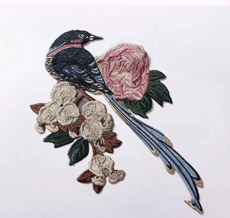 

New Long tail big bird Embroidery patch vintage embroidered applique fashion clothing decoration sew on patch accessories patch
