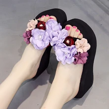 WENYUJH/ г.; модные богемные пляжные шлепанцы на плоской подошве, Украшенные бусинами и цветами; женские слипоны; сандалии