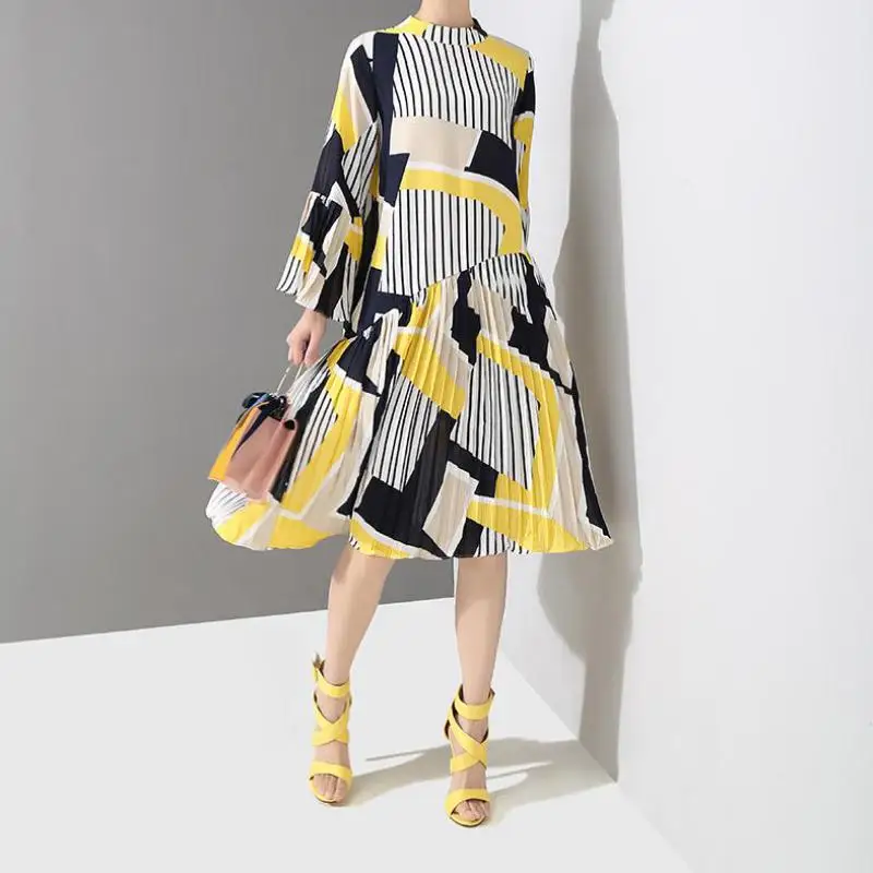 

Spring Summer Dress Stand Collar Long Flare Sleeve Pattern Striped Printed Pleated Loose Dress New Women Fashion Tide 844