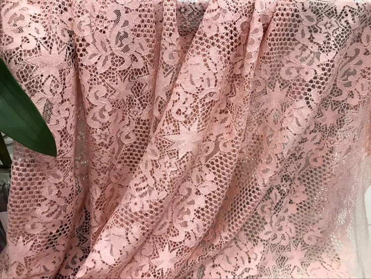 9 (18)