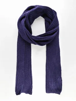 

Knitted scarf