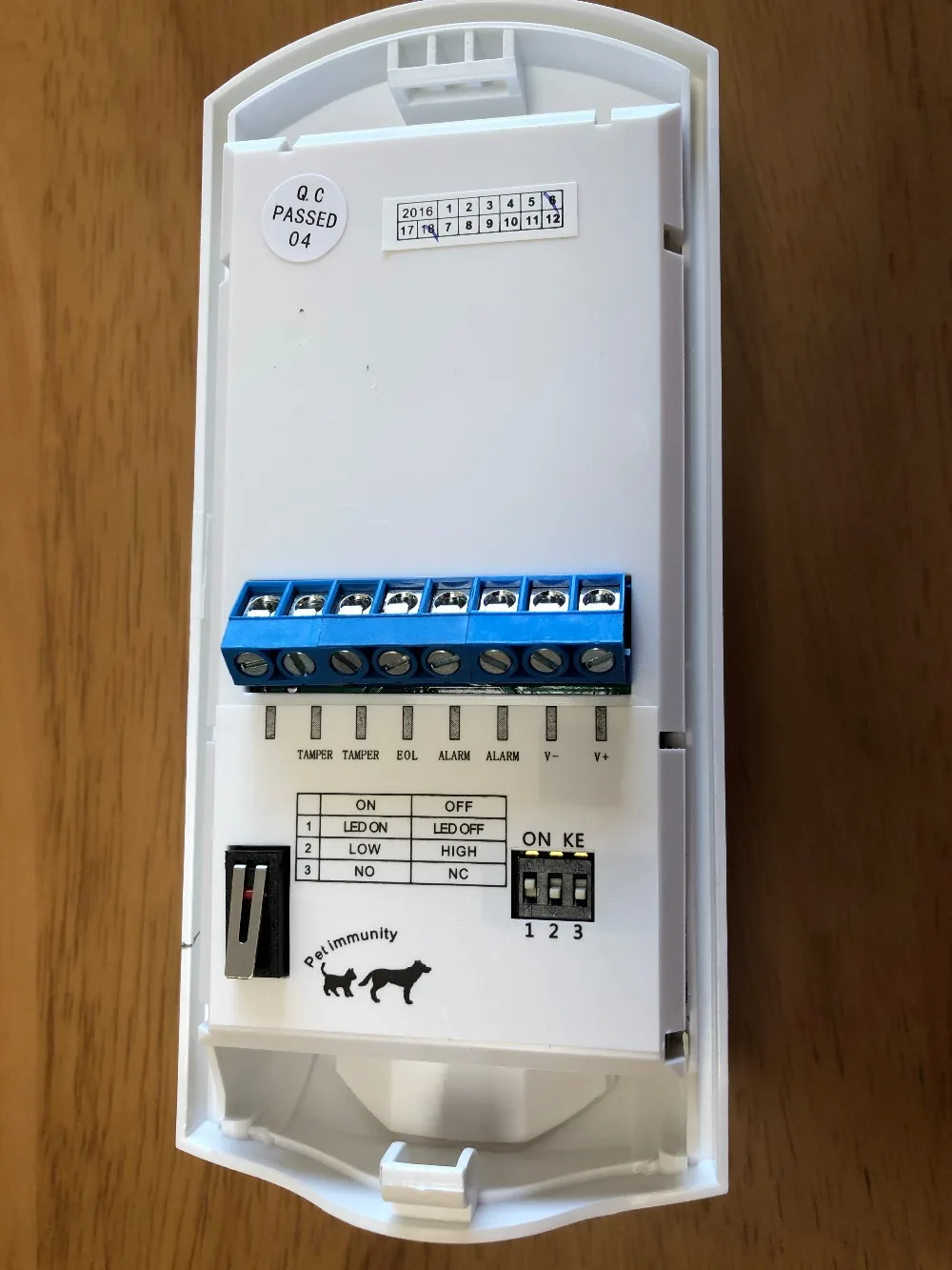 Fc7688 Wired Intruder Security Alarm System 4 Wired Pir Motion Detector