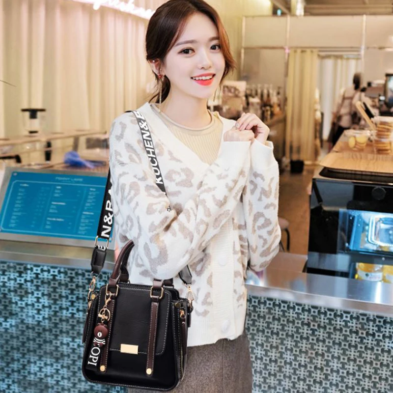  New Vintage Women Leather Handbags Zipper Decorative Women Bags Designer Bucket Bag Fashion Tassel  - 33053925230