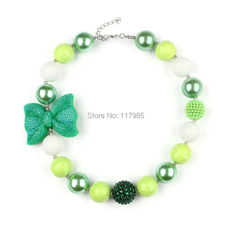 

2017 2Pcs Princess Girls St. Patrick Day Necklace Trolls Green Beads With Rhinestone Bow Bubble Gumball Chunky Necklace