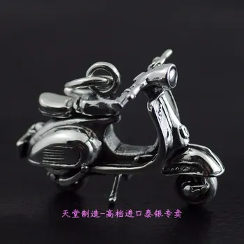 

Roman holiday, Audrey. Hepburn, the Hornets 925 Sterling Silver Pendant pedal motorcycle