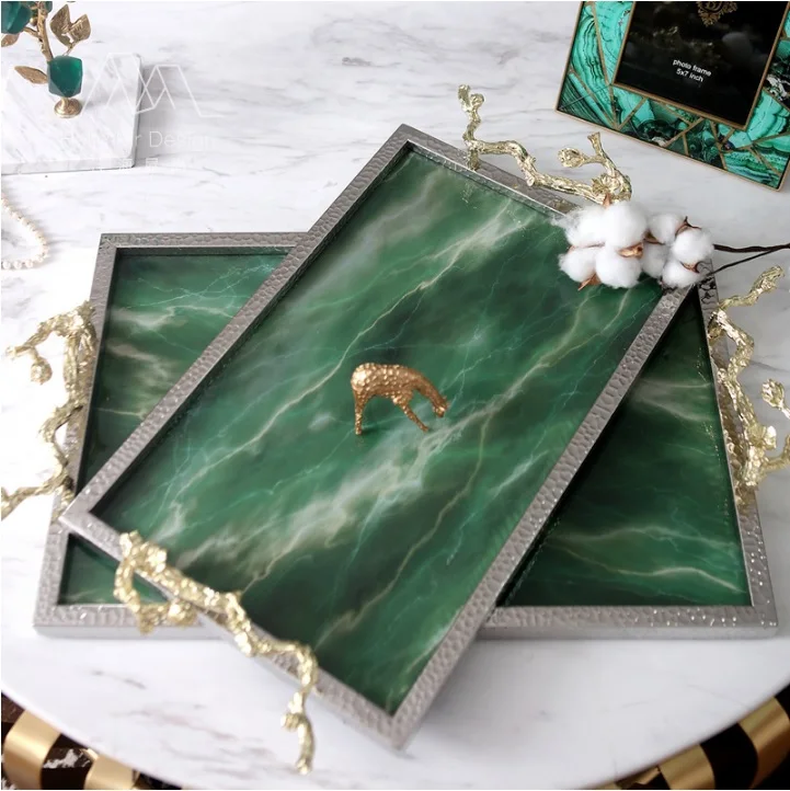 

Emerald Serving Plate / Artificial Stone / Silver Coating Frame