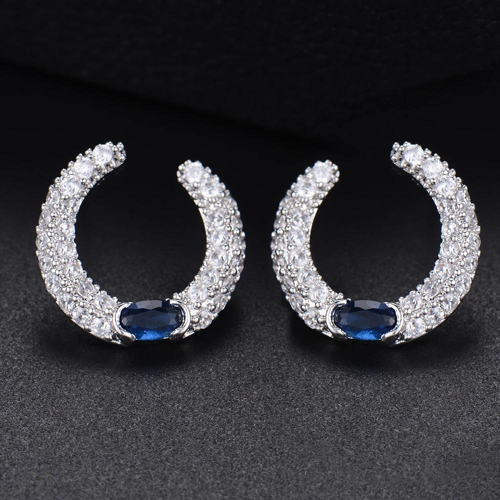 

Women Unique Round Hollow Aperture Cubic Zirconia Stud Earrings For Bridal Engagement Earrings Jewelry