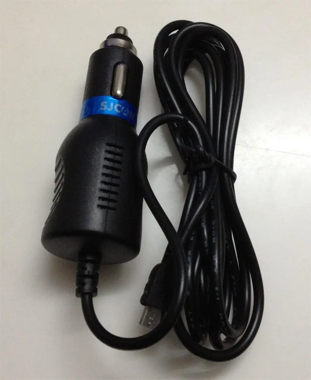 Автомобильное зарядное устройство + присоска держатель в автомобиль с зарядным