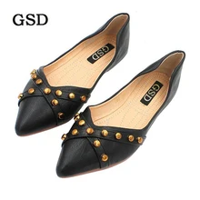 Новинка; модные туфли на плоской подошве; женские дышащие туфли на мягкой подошве; Женские однотонные туфли из лакированной кожи; плоские заклепки с острым носком; женская обувь на плоской подошве размера плюс