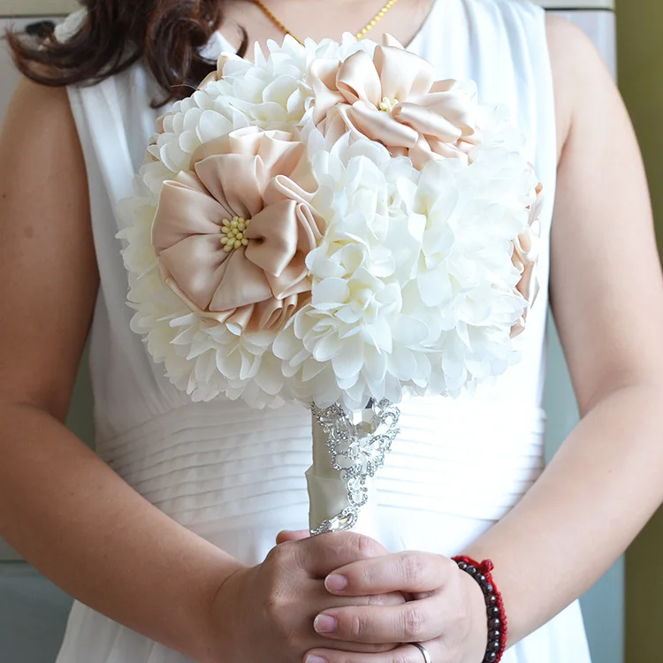 Великолепный искусственный жемчуг свадебные букеты бисером Кристальный Свадебный букет розы невесты Цветы для домашнего декора D482