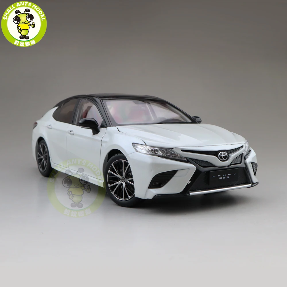 Новинка 1/18, Спортивная модель автомобиля Camry 8-го поколения, игрушки для детей, коллекция подарков, белый с черным верхом