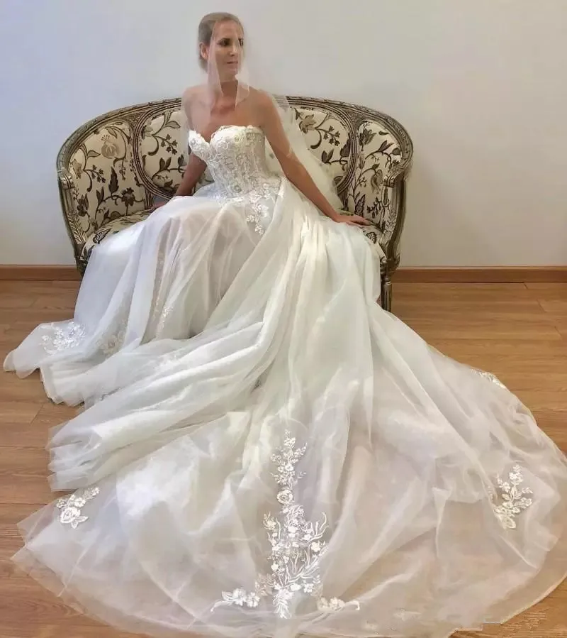 Свадебное платье De MarSexy Sweetherat A Line Кружевное пляжное со шлейфом свадебные