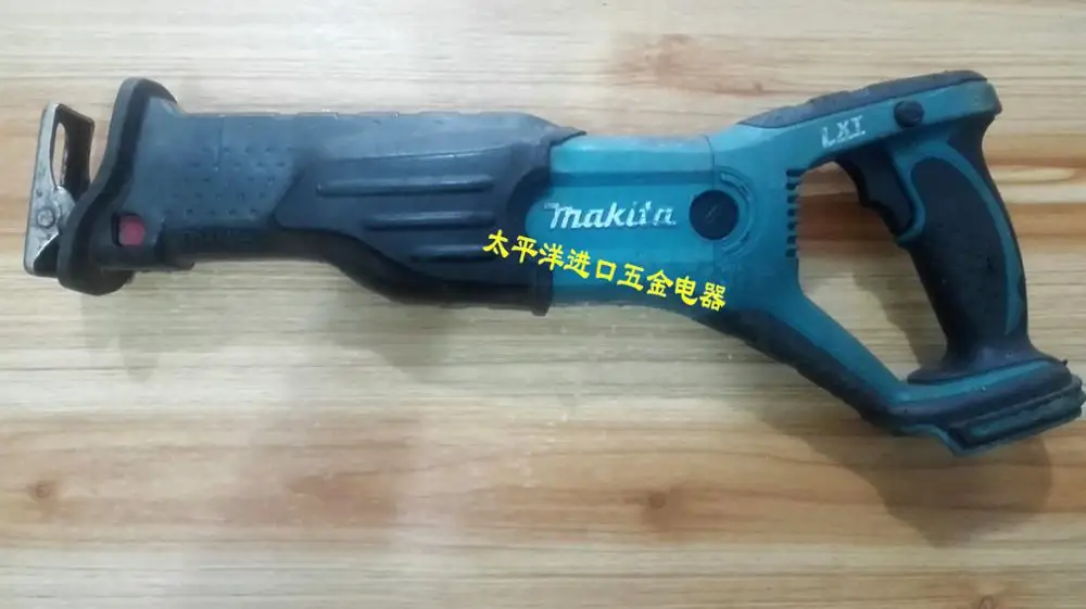 

Used apan MAKITA charging rechargeable reciprocating saw saber saw XRJ03, 18V lithium battery "empty machine price"
