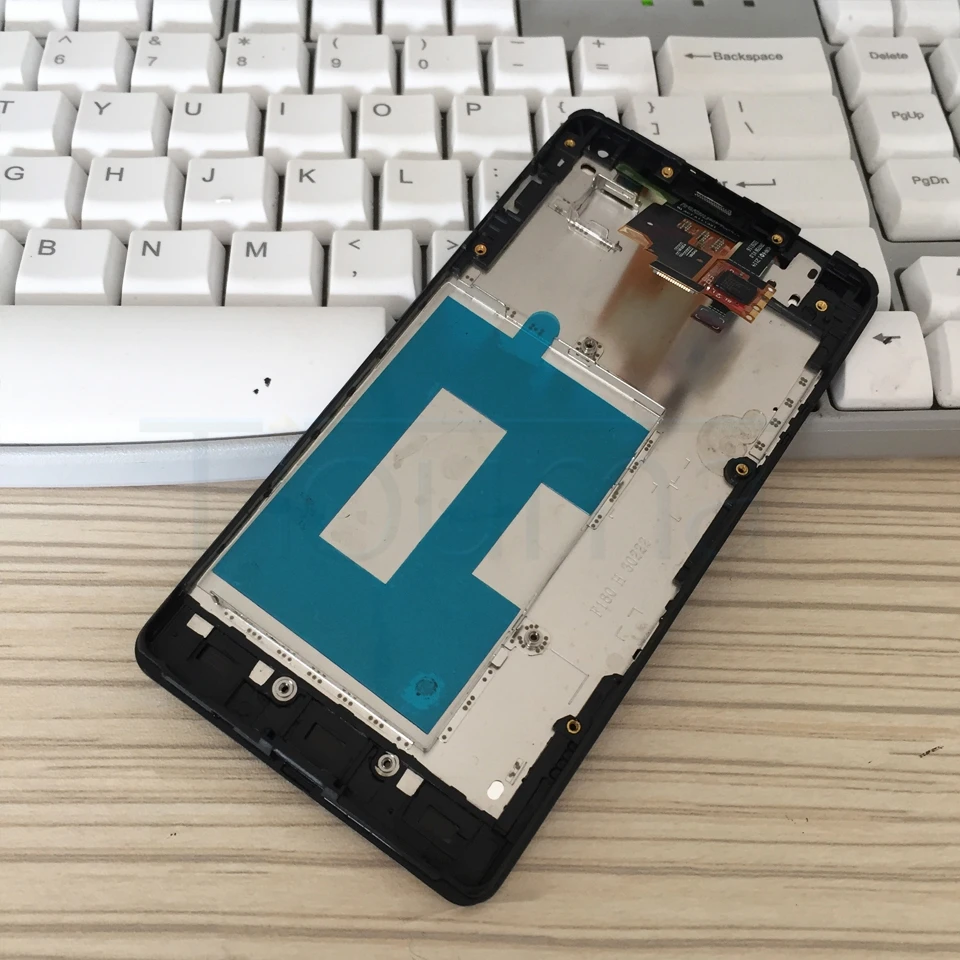 LG E975 LCD Display With Frame (11)