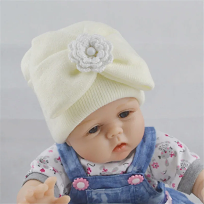 От 0 до 1 года, детские зимние милые шерстяные теплые вязанные шляпы с бантом и цветочным узором для мальчиков и девочек, теплая Детская кепка, K22 - Цвет: White