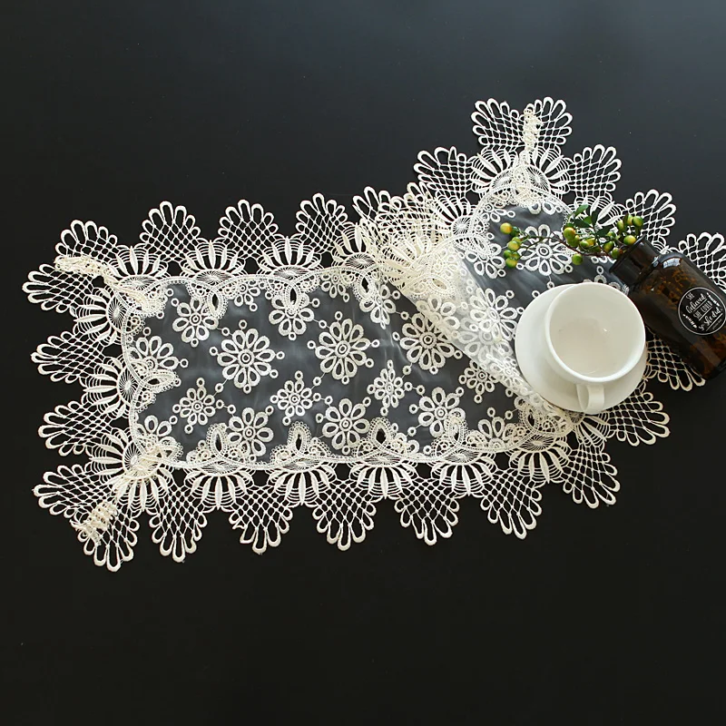 Floral Hollow Out Design Organdy Lace Table Runner Home Dinner Tea Dresser DustProof Table Runners 1pcs Exquisite Table Runners