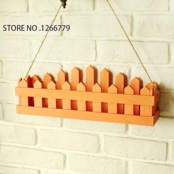 

Pastoral style fresh and colorful wooden fence, the flower of the fence, wooden fence flower pots, can do wall decorations