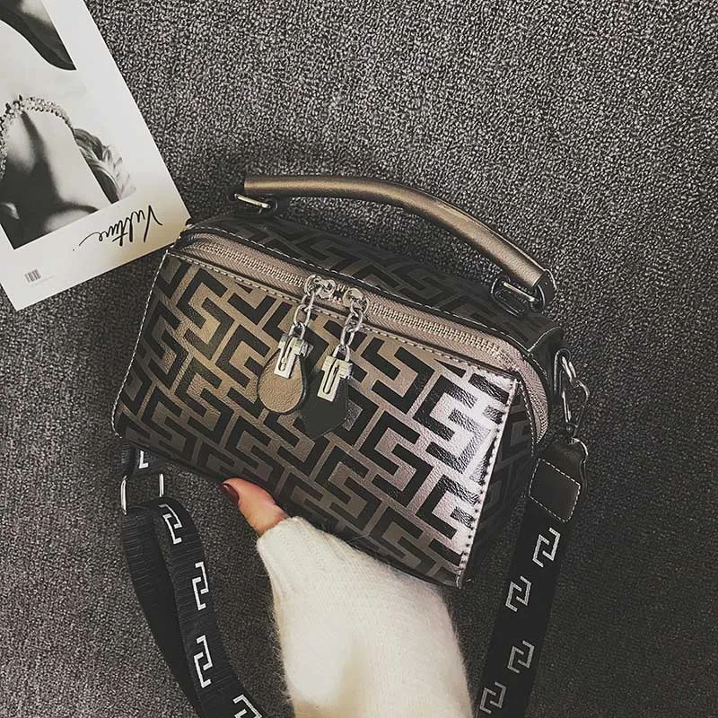 Women Fashion Printing Wide Shoulder Bag INS Popular Leather Handbag Exuqisite Female Messenger Bags Lady Luxury Bolsa SS3493 (21)