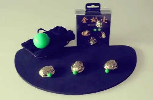

Free shipping Golden shell (With three Peas) - Magic trick,Gimmick,Close up Magic,Fun,Illusion,Magia Toys,Joke,Classic Magie